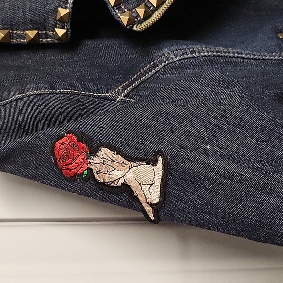 Jacket - Picture 4 of 4